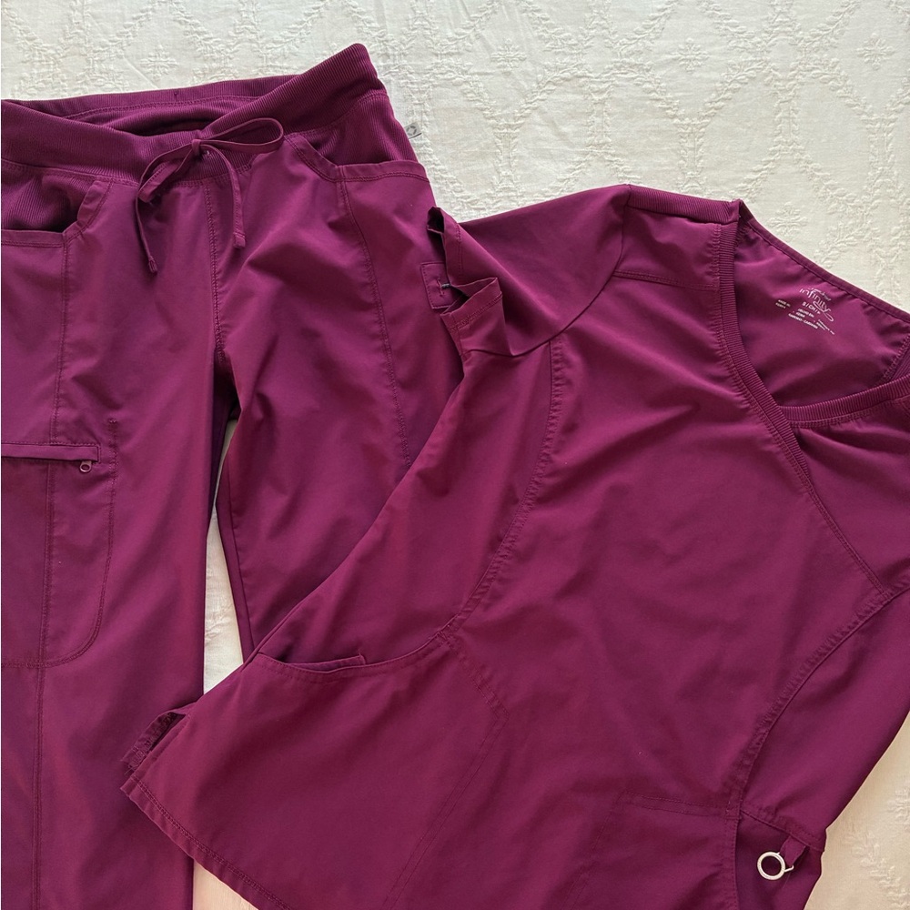 Cherokee Infinity Scrubs Set